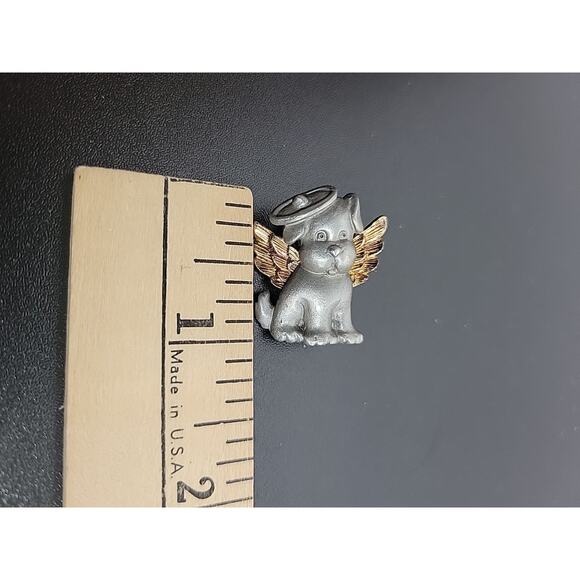 Christian World Pewter Protect My Pet Two-Tone Dog w/ Wings Lapel Pin, 1 Inch - Picture 3 of 3